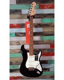 Fender Player Stratocaster PF Electric Guitar, 014-4503-506, Black